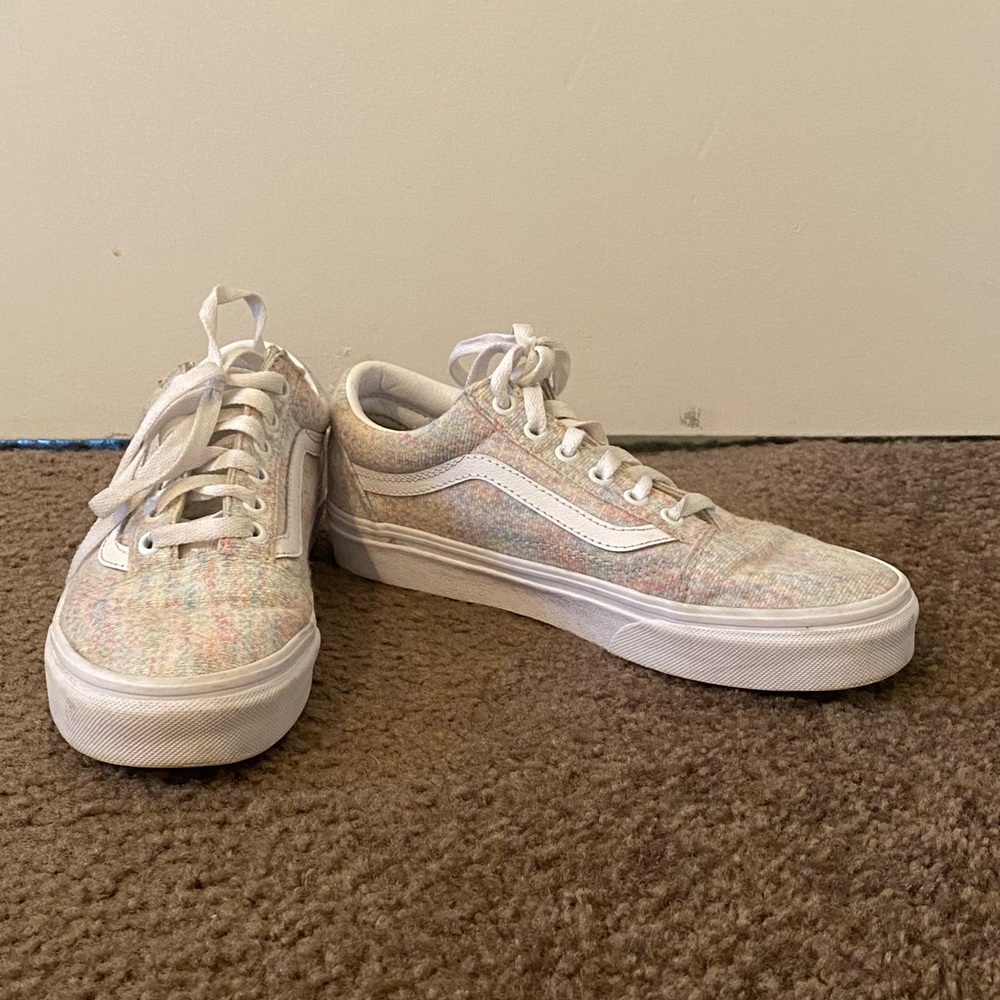 7.5 multi color vans